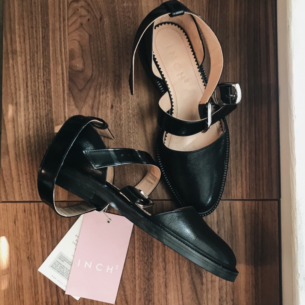 Inch2 Black Caviar Sandals - Size 10 - New